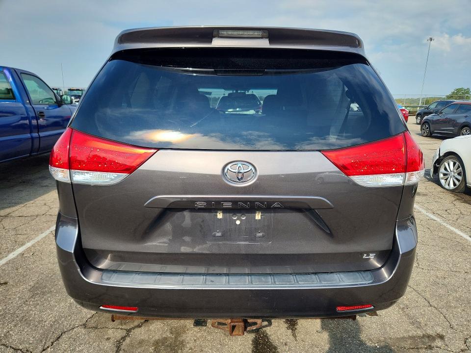 Photo 6 from auction – 2012 TOYOTA SIENNA with VIN 5TDKK3DC1CS241513