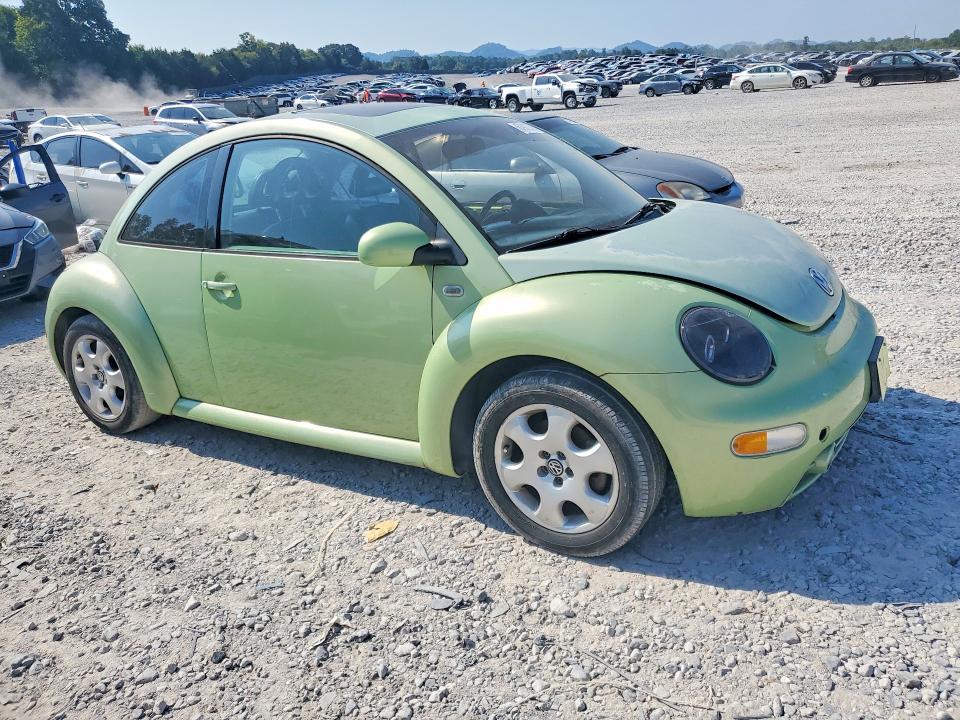 Photo 4 from auction – 2002 VOLKSWAGEN NEW BEETLE with VIN 3VWDD21C52M403477