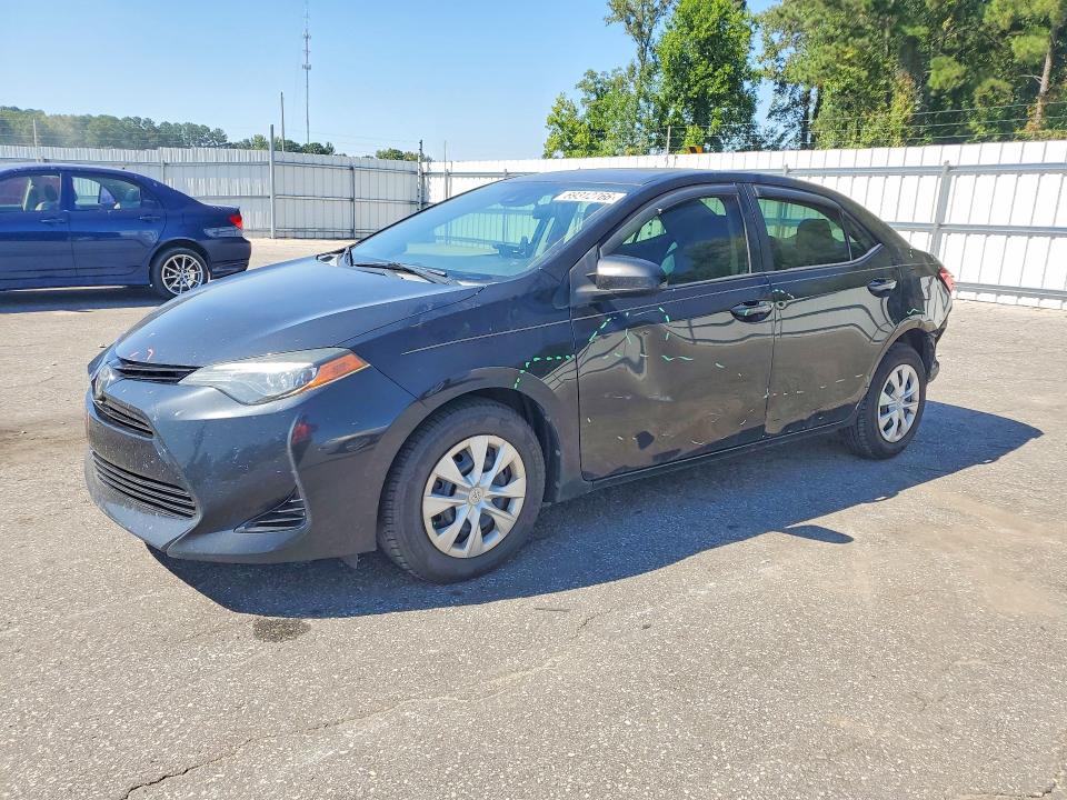 TOYOTA COROLLA 2018 с VIN 2T1BURHE7JC977516 - Снимка от търг