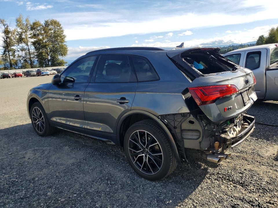 Фото 2 с аукциона – 2022 AUDI SQ5 с VIN WA1B4AFY5N2138560