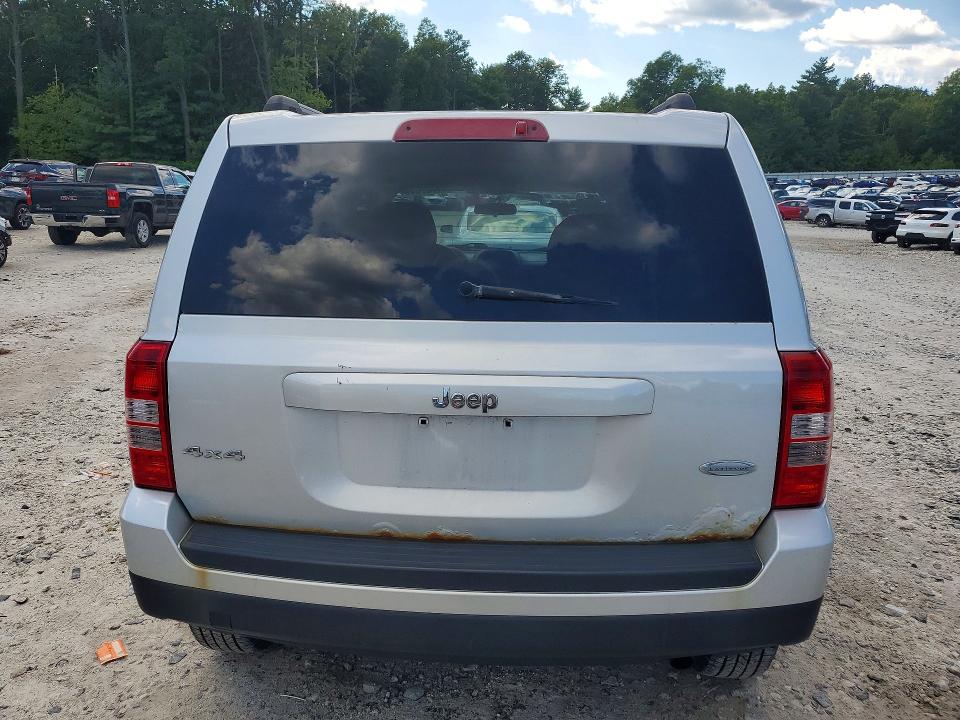 Снимка 6 от търг – 2011 JEEP PATRIOT с VIN 1J4NF1GB9BD114666