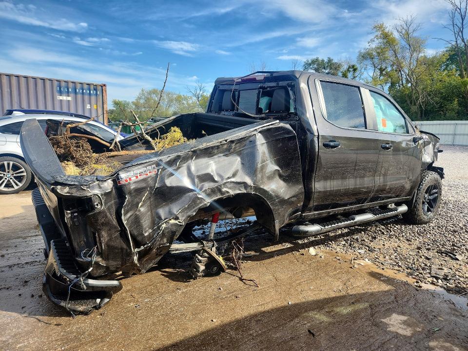 Photo 3 from auction – 2021 CHEVROLET SILVERADO with VIN 1GCPYFED6MZ321998