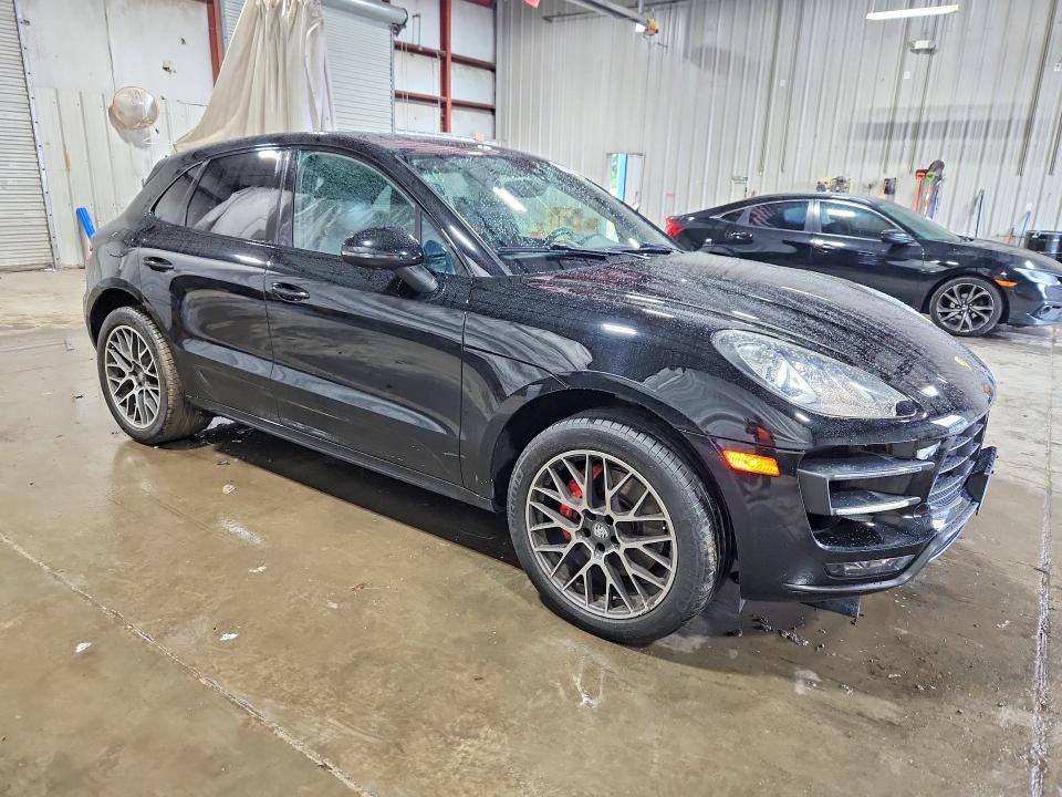 Photo 4 from auction – 2017 PORSCHE MACAN with VIN WP1AF2A59HLB61626