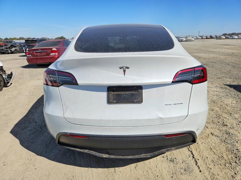 Фото 6 с аукциона – 2025 TESLA MODEL Y с VIN 7SAYGAEE0SF249043