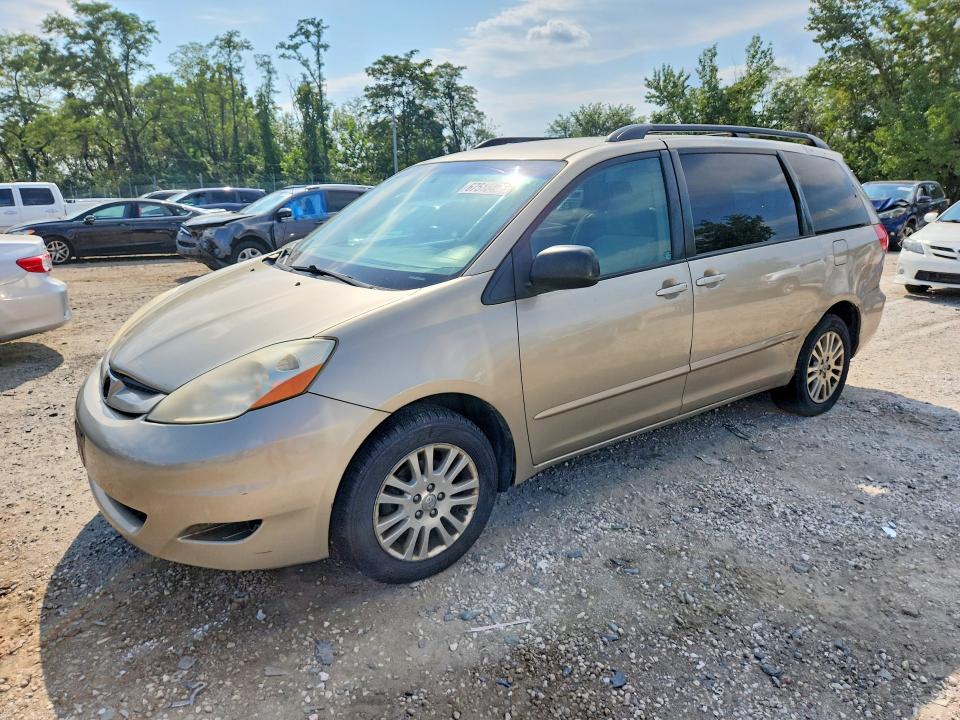 Photo 1 from auction – 2010 TOYOTA SIENNA with VIN 5TDJK4CC4AS033920
