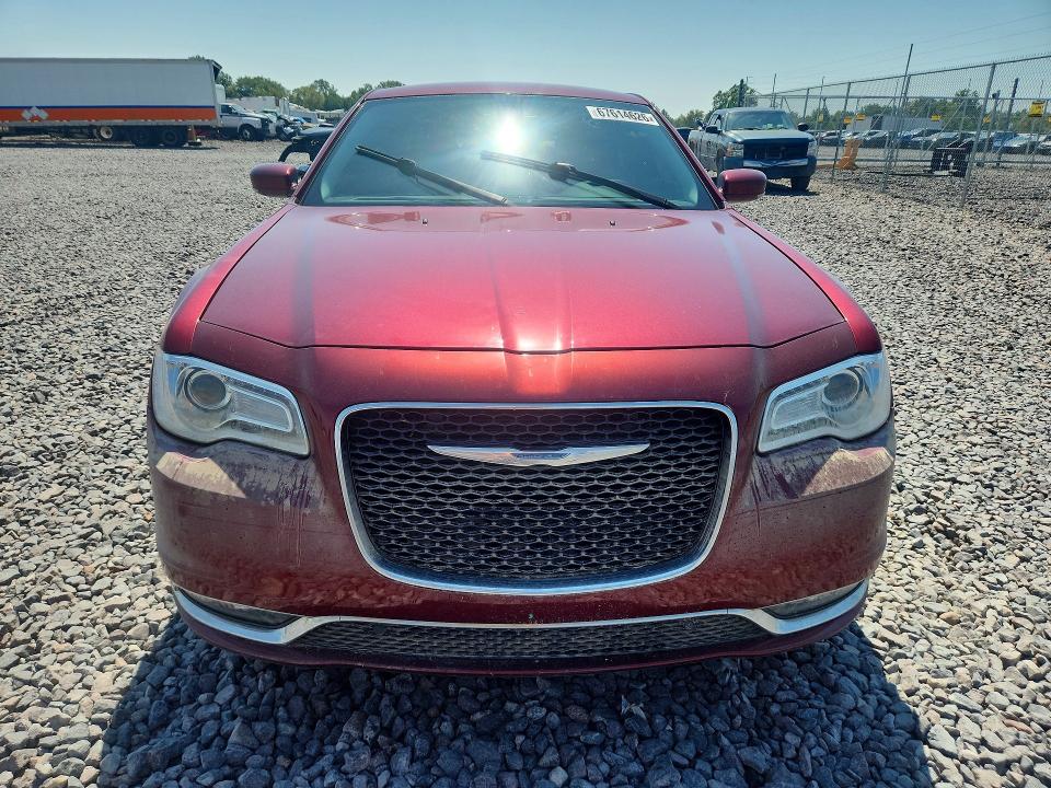 Фото 5 с аукциона – 2018 CHRYSLER 300 с VIN 2C3CCARG6JH165451