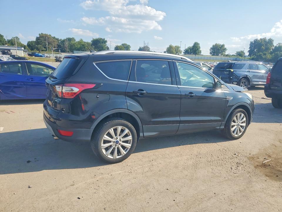 Photo 3 from auction – 2017 FORD ESCAPE with VIN 1FMCU9J9XHUC10673