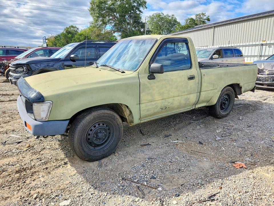TOYOTA PICKUP 1990 with VIN JT4RN81A9L0057896 - Photo from auction
