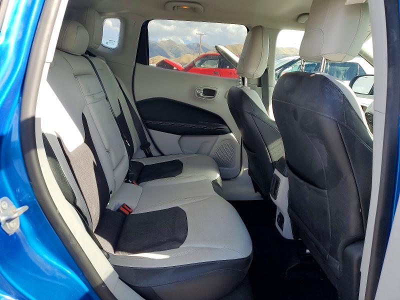 Foto 11 de la subasta – 2018 JEEP COMPASS con VIN 3C4NJDBB0JT104811