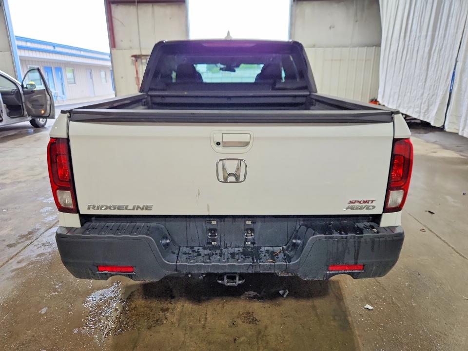 Photo 6 from auction – 2023 HONDA RIDGELINE with VIN 5FPYK3F1XPB044198