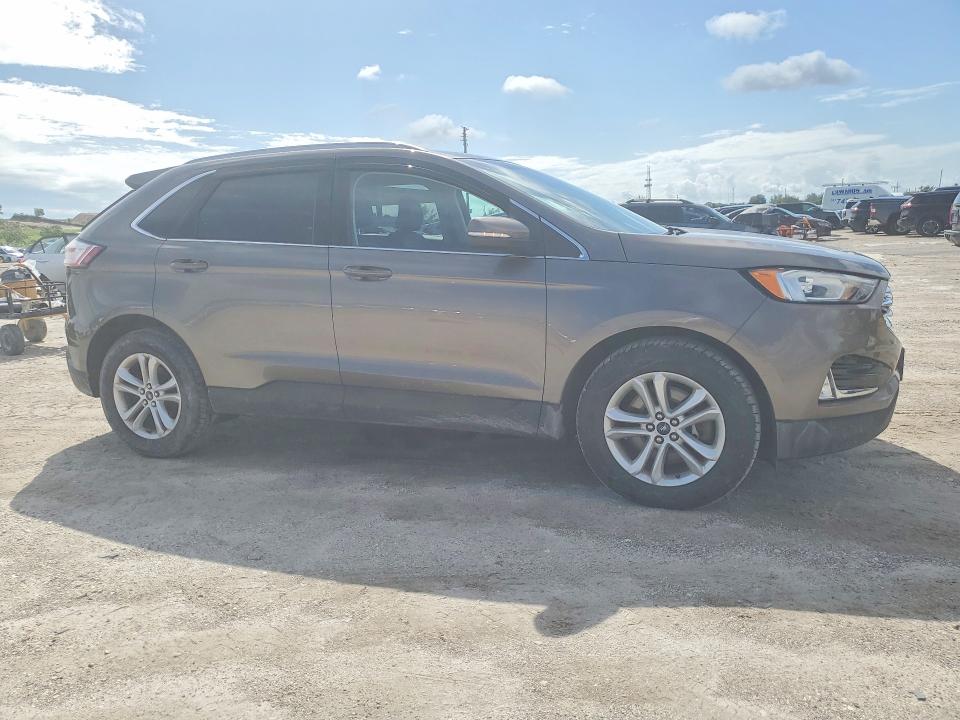 Снимка 4 от търг – 2019 FORD EDGE с VIN 2FMPK4J9XKBC05769