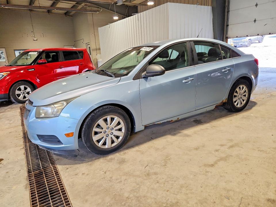 Photo 1 from auction – 2011 CHEVROLET CRUZE with VIN 1G1PC5SH6B7139686