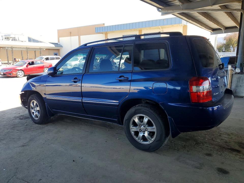 Photo 2 from auction – 2005 TOYOTA HIGHLANDER with VIN JTEEP21A350132192