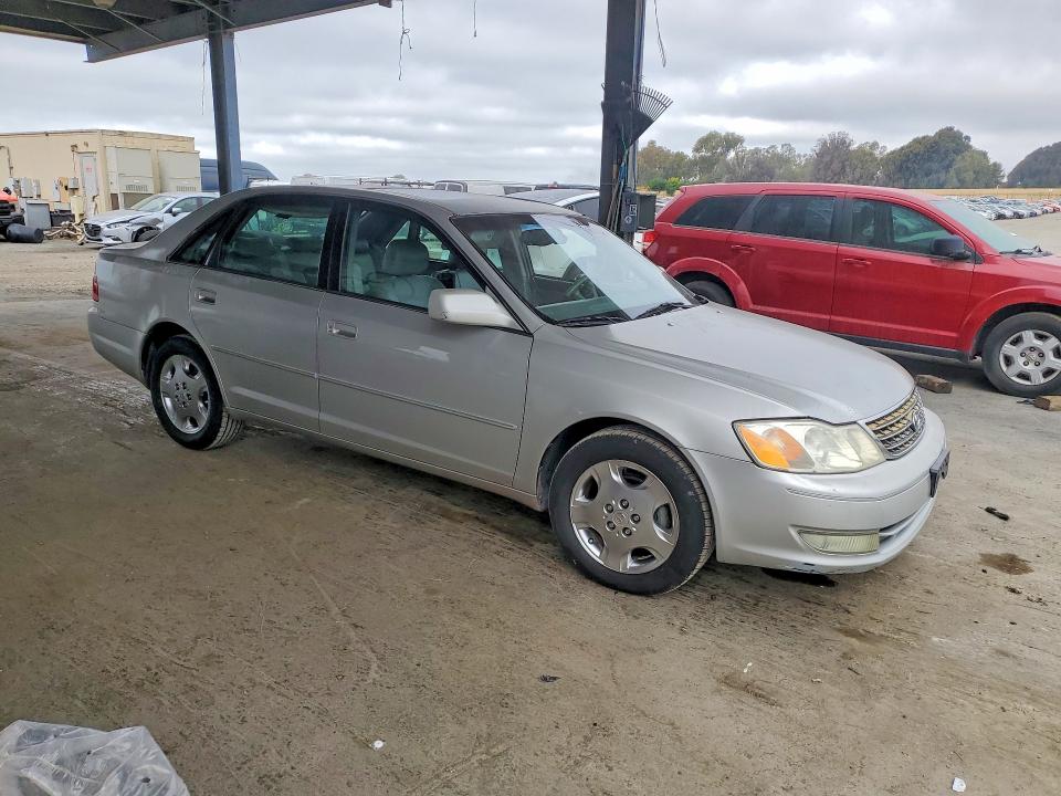 Zdjęcie 4 z aukcji – 2004 TOYOTA AVALON z VIN 4T1BF28B44U388949