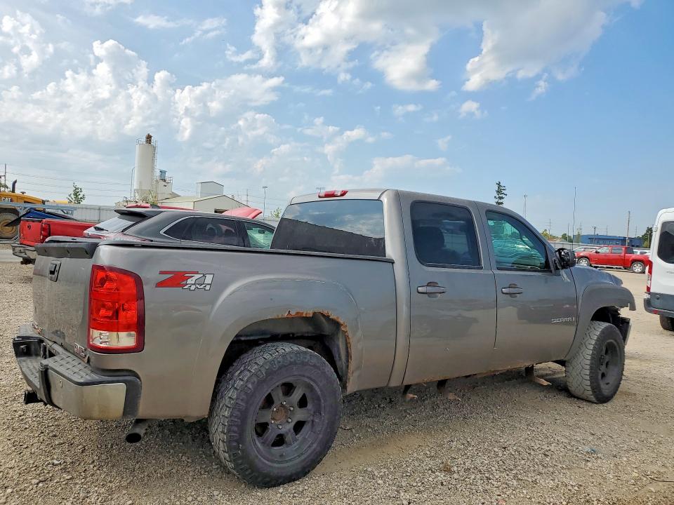 Foto 3 de la subasta – 2007 GMC NEW SIERRA con VIN 3GTEK13M07G548929