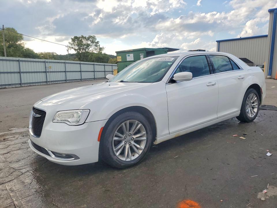 2018 CHRYSLER 300 - Търг №68009206