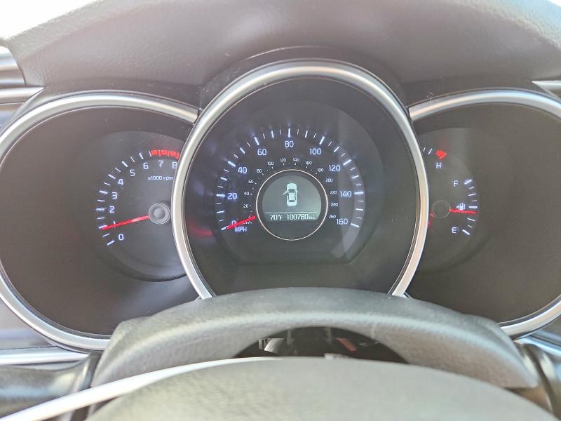 Foto 9 de la subasta – 2015 KIA OPTIMA con VIN 5XXGM4A70FG443620