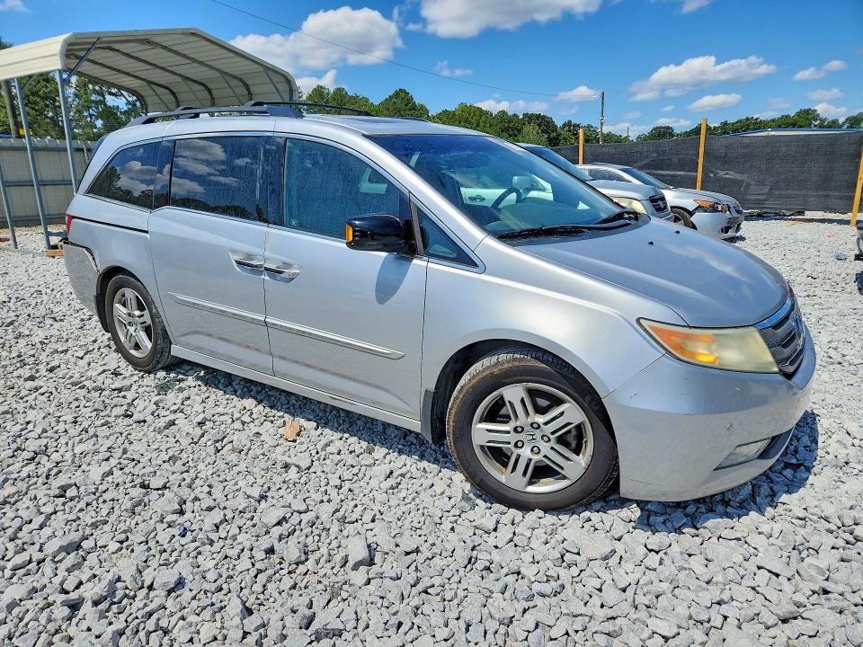 Photo 4 from auction – 2011 HONDA ODYSSEY with VIN 5FNRL5H97BB041194