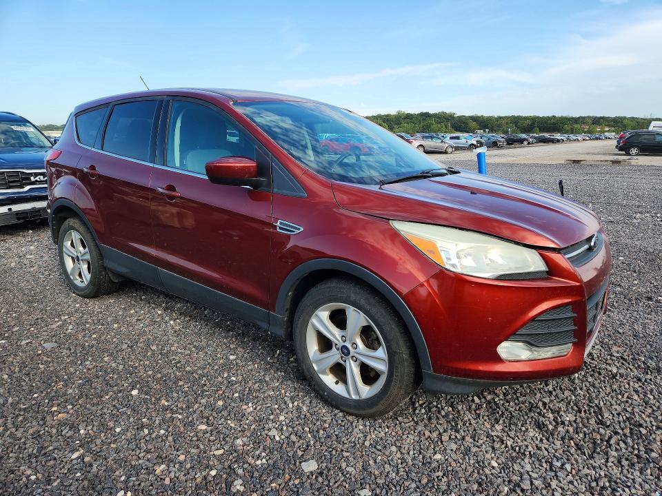 Foto 4 de la subasta – 2014 FORD ESCAPE con VIN 1FMCU0GX0EUD37266