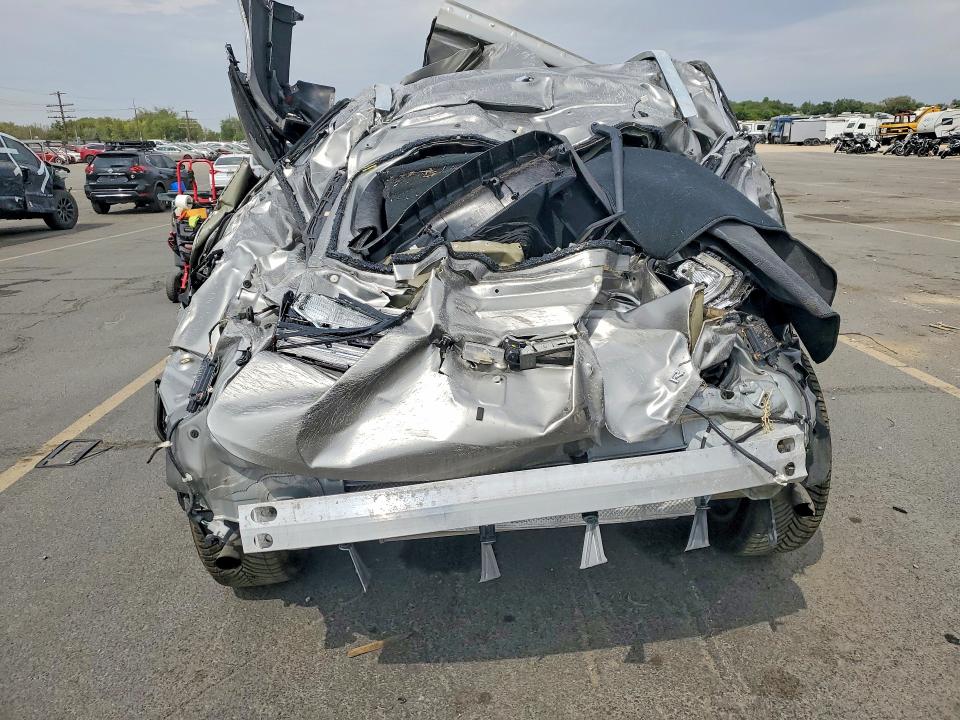 Фото 6 с аукциона – 2022 LEXUS RX с VIN 2T2HZMDA0NC355908
