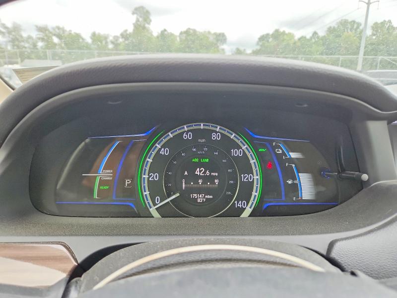 Photo 9 from auction – 2017 HONDA ACCORD with VIN JHMCR6F5XHC022850