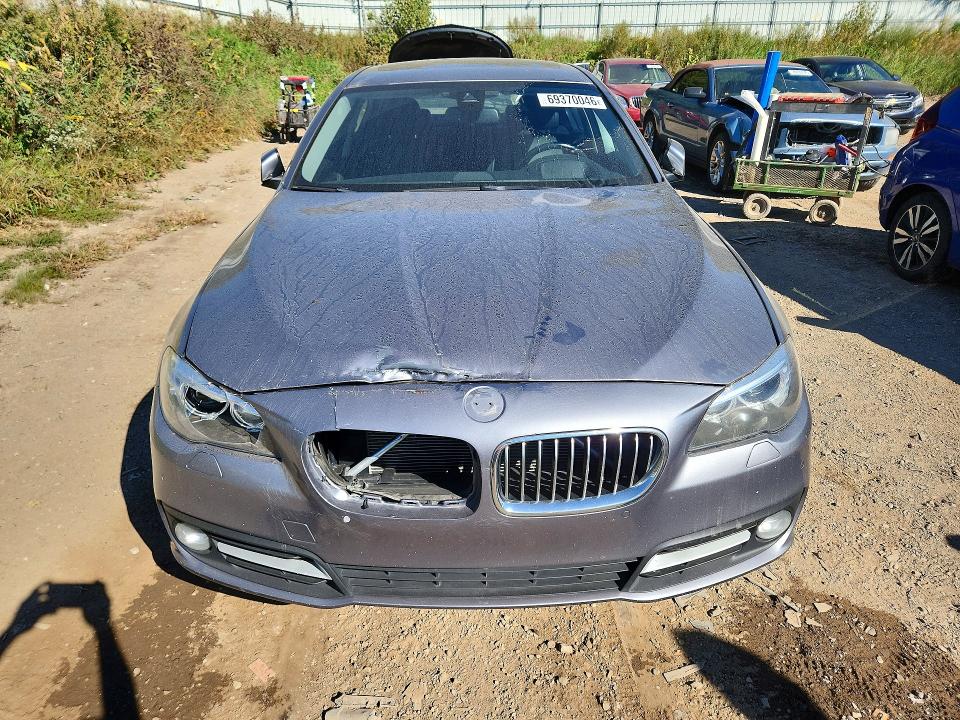 صورة رقم 5 من المزاد - 2015 BMW 528 مع VIN WBA5A7C50FD626973