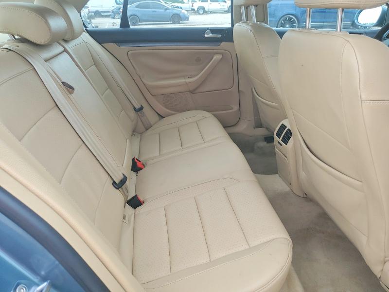 Photo 10 from auction – 2006 VOLKSWAGEN JETTA with VIN 3VWST71K76M025585