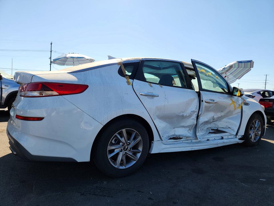 Снимка 3 от търг – 2019 KIA OPTIMA с VIN 5XXGT4L39KG339926