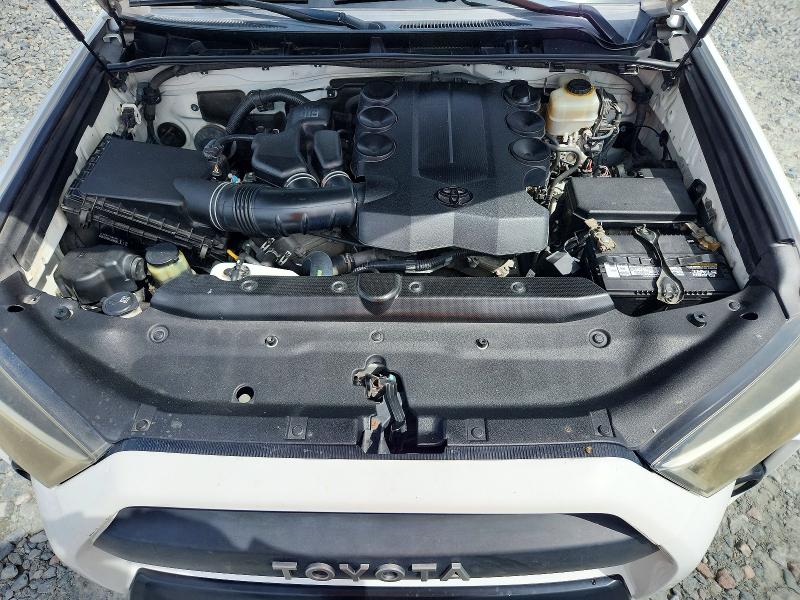 Снимка 12 от търг – 2016 TOYOTA 4RUNNER с VIN JTEBU5JR2G5358362