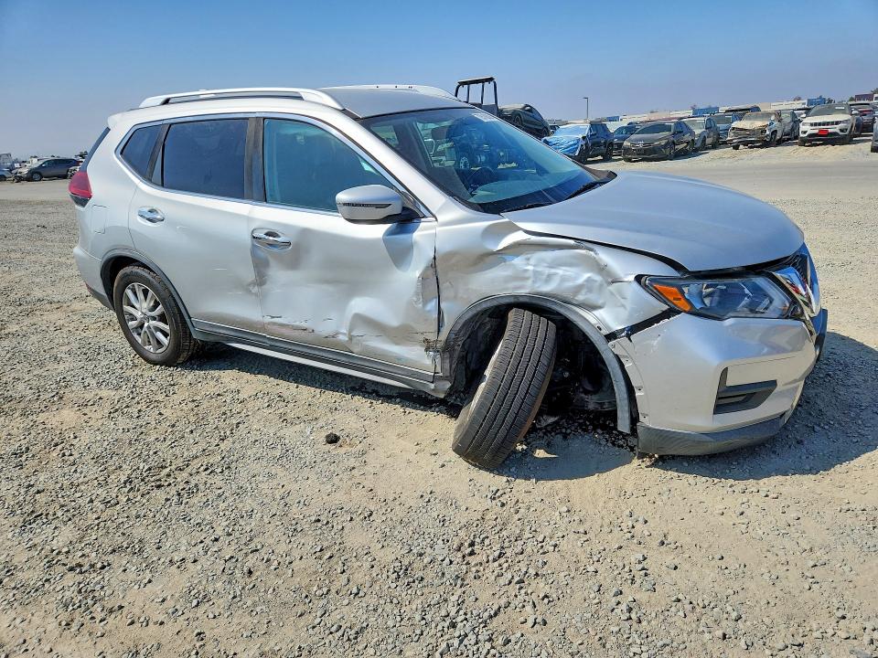 Photo 4 from auction – 2018 NISSAN ROGUE with VIN KNMAT2MT1JP537755