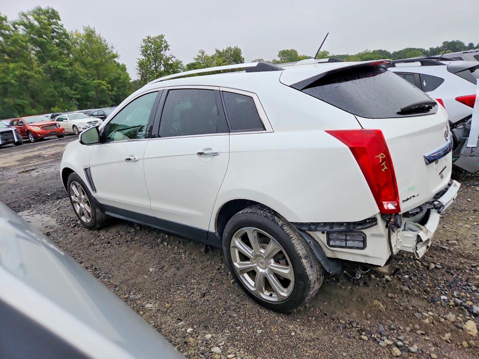 Photo 2 from auction – 2015 CADILLAC SRX with VIN 3GYFNGE34FS545704