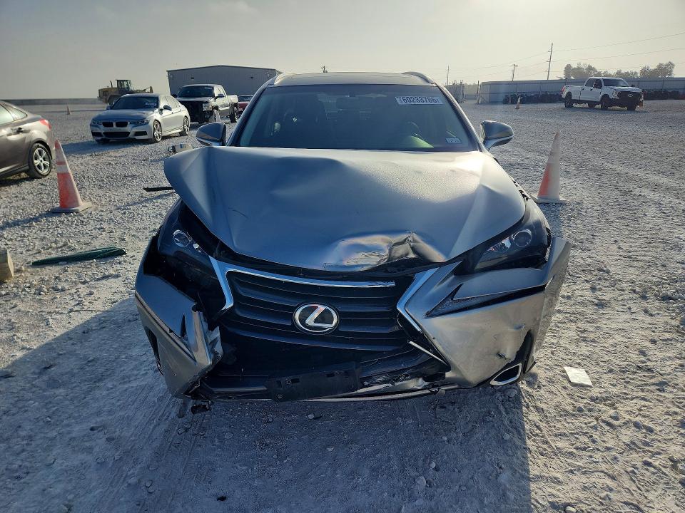 Foto 5 de la subasta – 2017 LEXUS NX 200T con VIN JTJYARBZ8H2058905