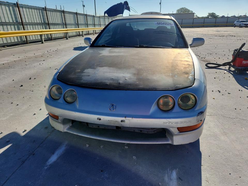 Photo 5 from auction – 1999 ACURA INTEGRA with VIN JH4DC4452XS001279