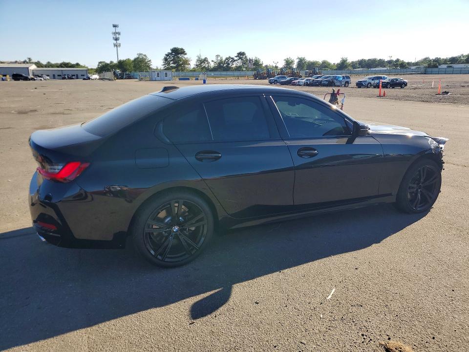 Снимка 3 от търг – 2023 BMW 330XI с VIN 3MW89FF03P8D05881