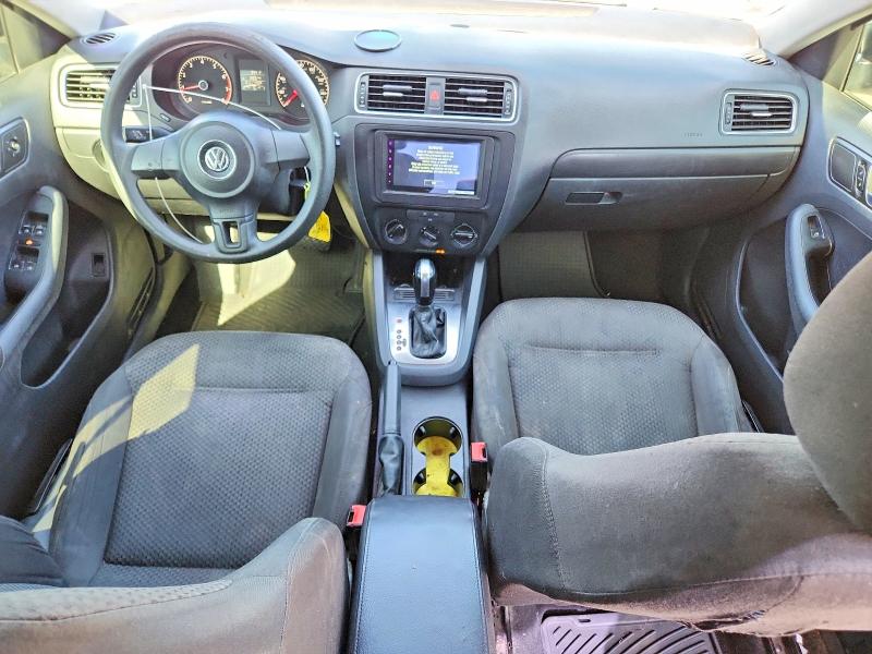 Photo 8 from auction – 2014 VOLKSWAGEN JETTA with VIN 3VW2K7AJXEM375026