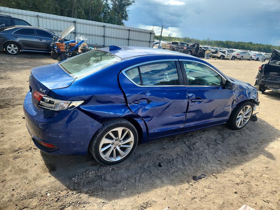 Photo 3 from auction – 2017 ACURA ILX with VIN 19UDE2F7XHA001117