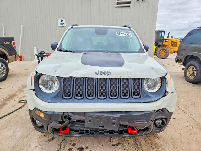 Photo 5 from auction – 2015 JEEP RENEGADE with VIN ZACCJBCT0FPB53998