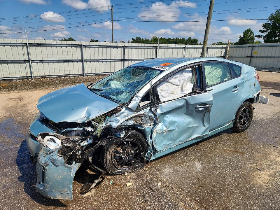 Фото 1 с аукциона – 2014 TOYOTA PRIUS с VIN JTDKN3DU8E1861551