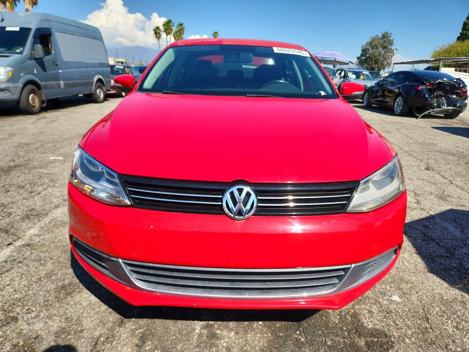 Photo 5 from auction – 2013 VOLKSWAGEN JETTA with VIN 3VWDP7AJ3DM420459