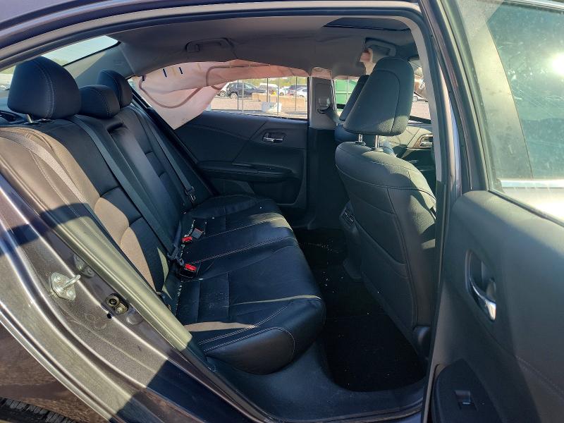 Photo 10 from auction – 2017 HONDA ACCORD with VIN 1HGCR2F85HA024393