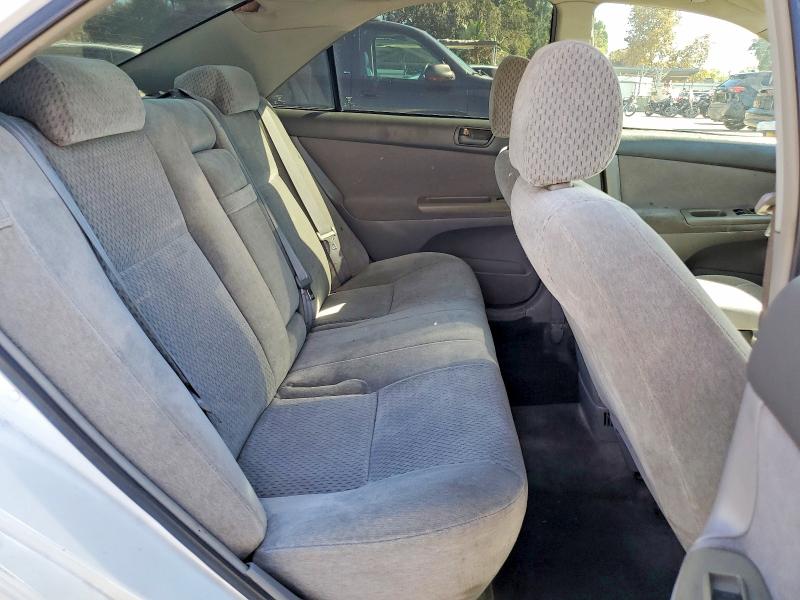 Photo 10 from auction – 2003 TOYOTA CAMRY with VIN 4T1BE32K03U122747