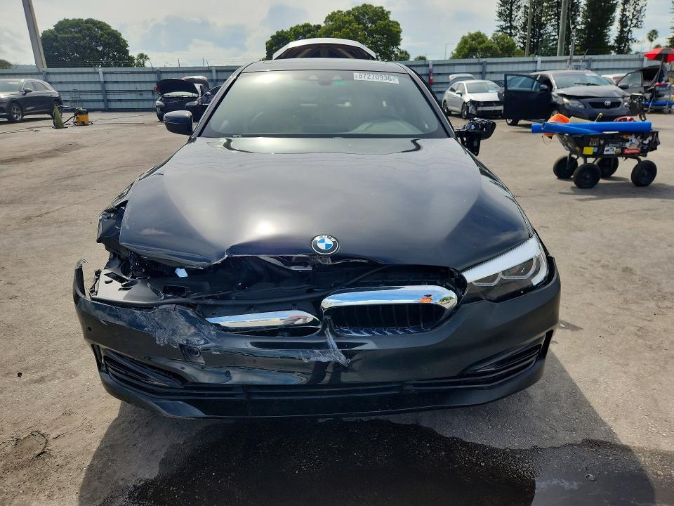 Photo 5 from auction – 2019 BMW 530 with VIN WBAJA5C55KWW47139