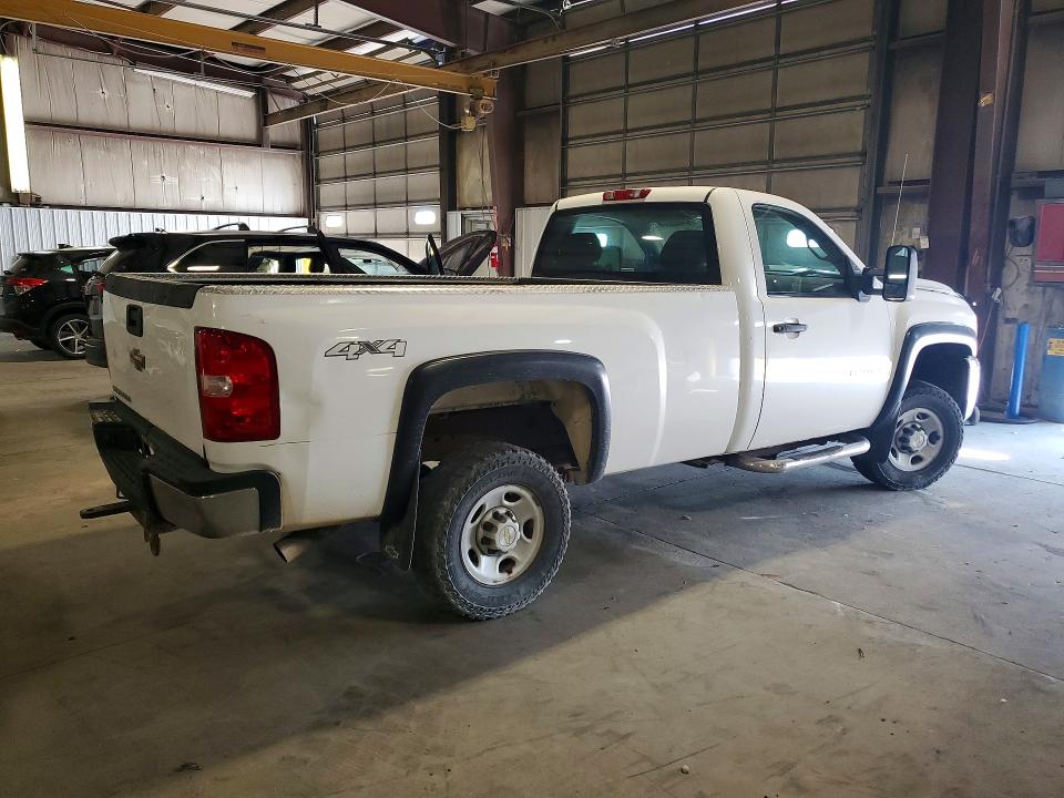 Photo 3 from auction – 2009 CHEVROLET SILVERADO with VIN 1GCHK44K29F130436