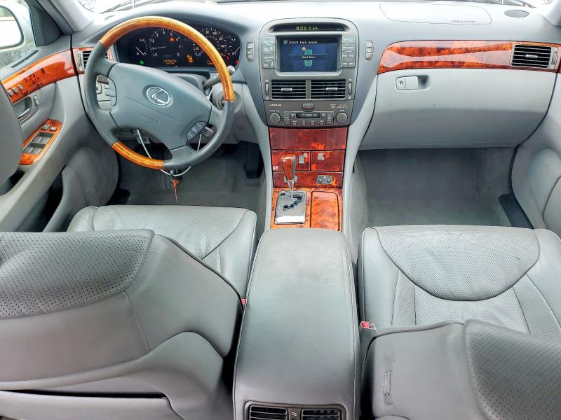 Photo 8 from auction – 2004 LEXUS LS with VIN JTHBN36F840132967