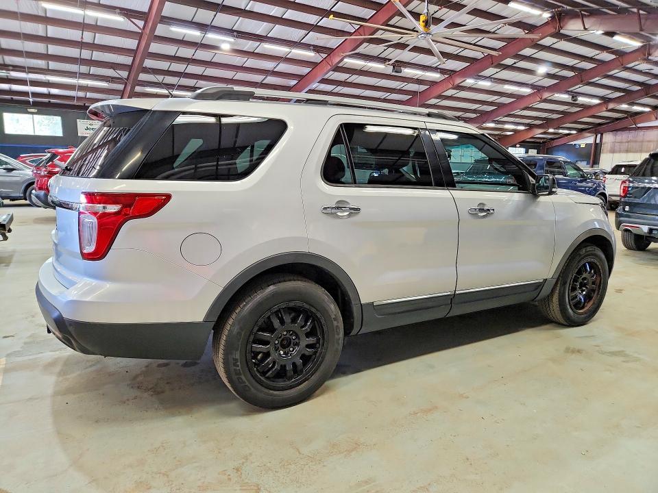 Foto 3 de la subasta – 2013 FORD EXPLORER con VIN 1FM5K8D84DGC56455
