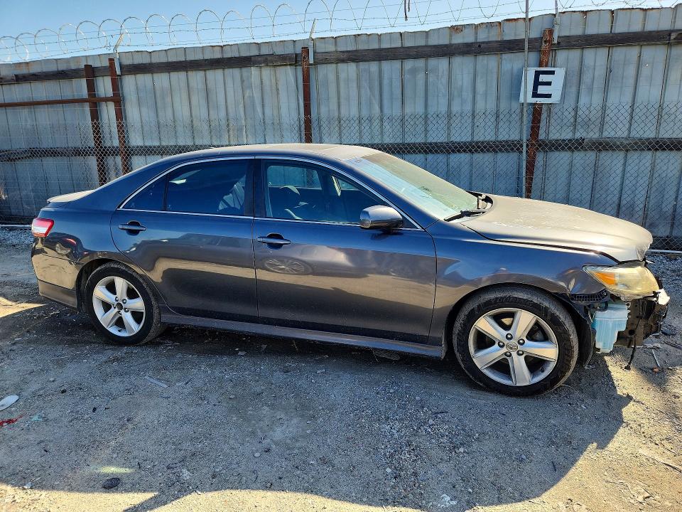 Photo 4 from auction – 2011 TOYOTA CAMRY with VIN 4T1BF3EK8BU615731