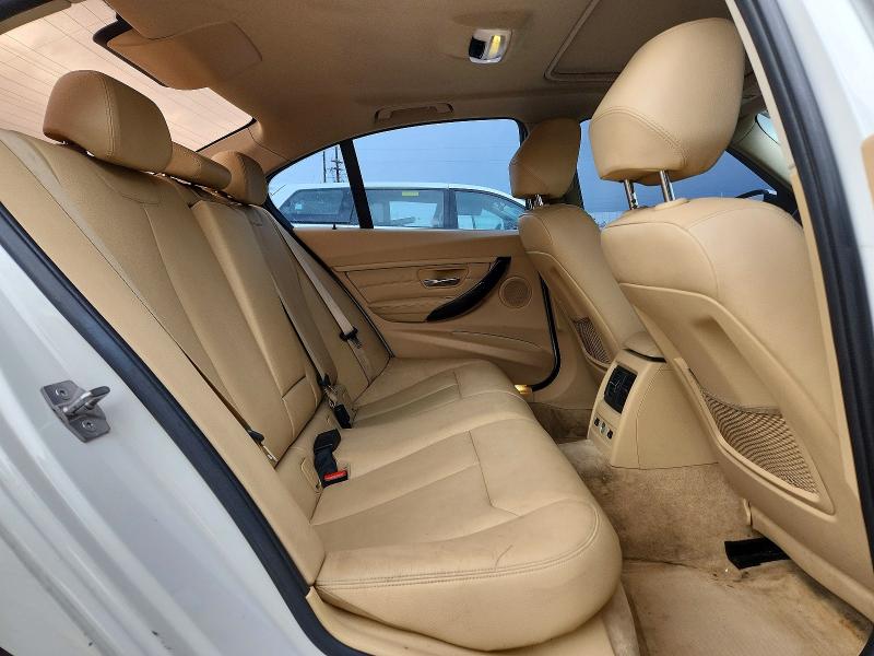 Photo 10 from auction – 2014 BMW 328 with VIN WBA3B3C5XEF545365