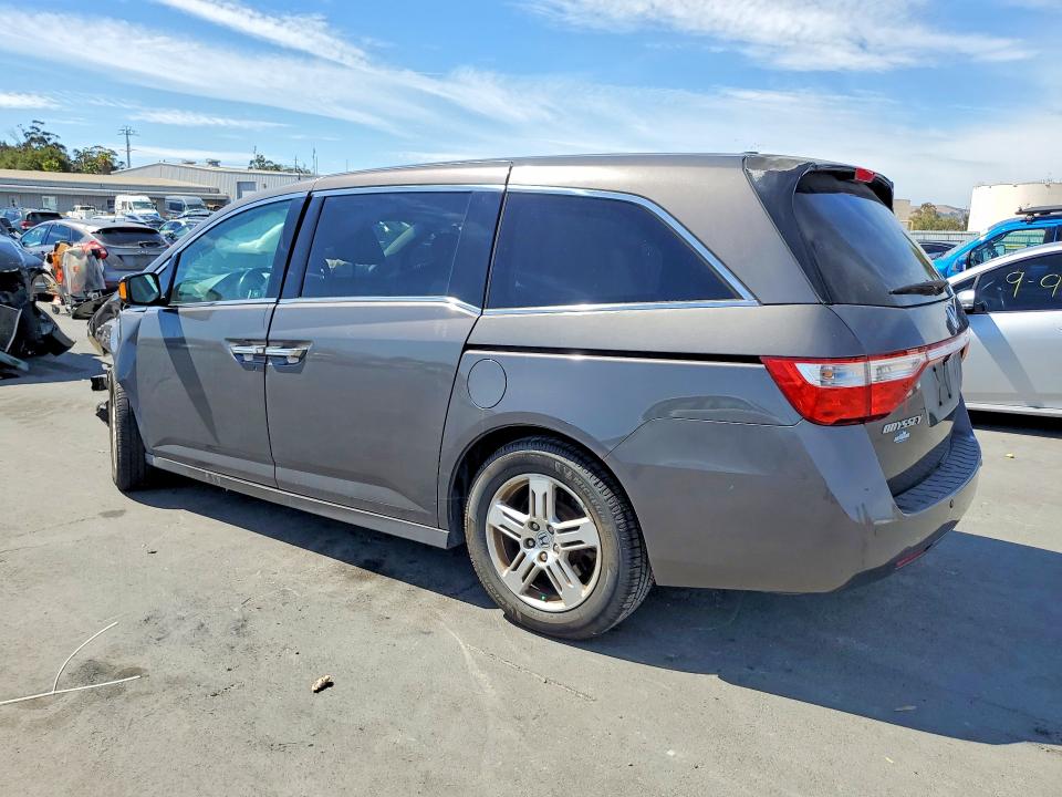 Photo 2 from auction – 2012 HONDA ODYSSEY with VIN 5FNRL5H97CB087772