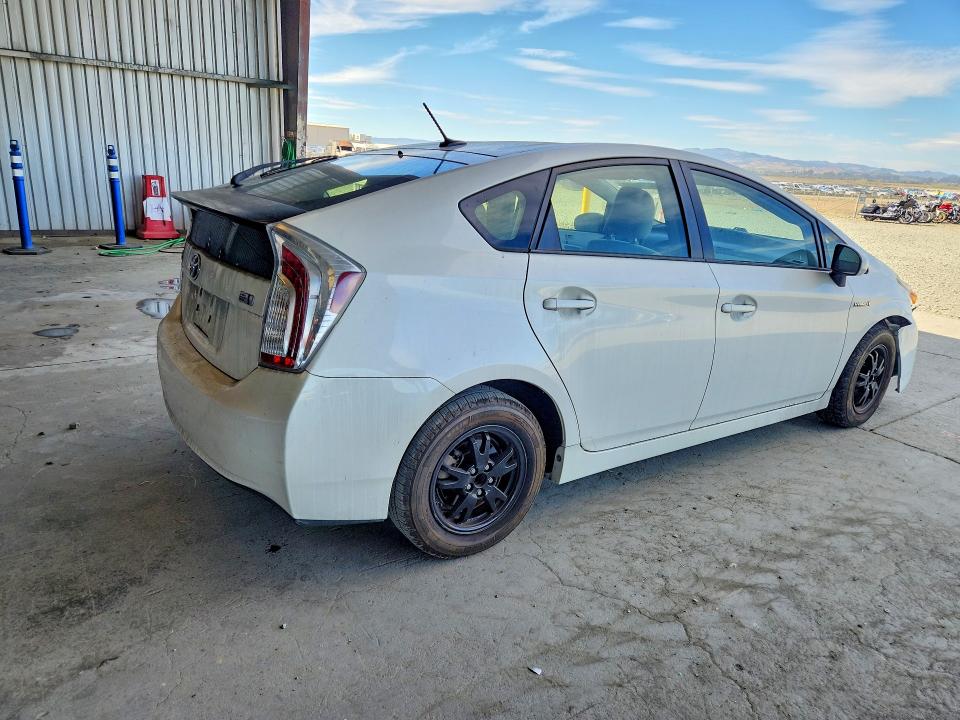 Photo 3 from auction – 2012 TOYOTA PRIUS with VIN JTDKN3DU4C5513560