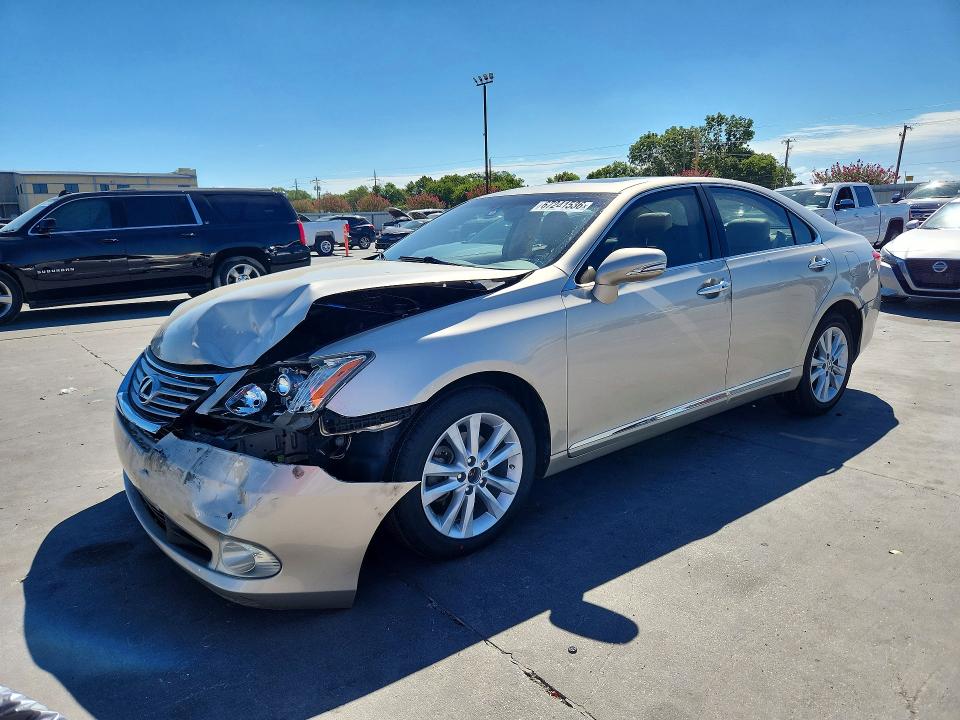 LEXUS ES 2011 مع رقم تعريف المركبة JTHBK1EG1B2464838 - صورة من المزاد